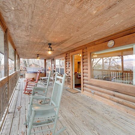 Cozy Deer Glen Cabin With Private Hot Tub And Porch! مدينة كليرمونت المظهر الخارجي الصورة